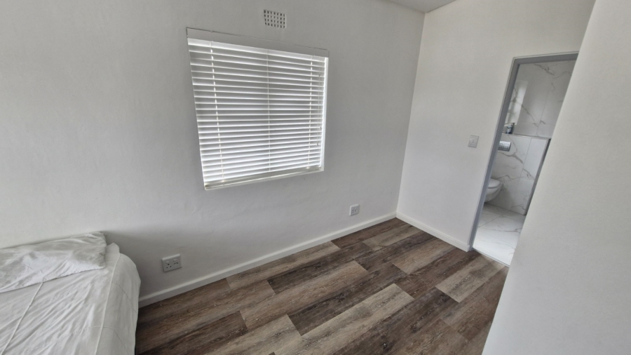 32 Bedroom Property for Sale in Table View Western Cape